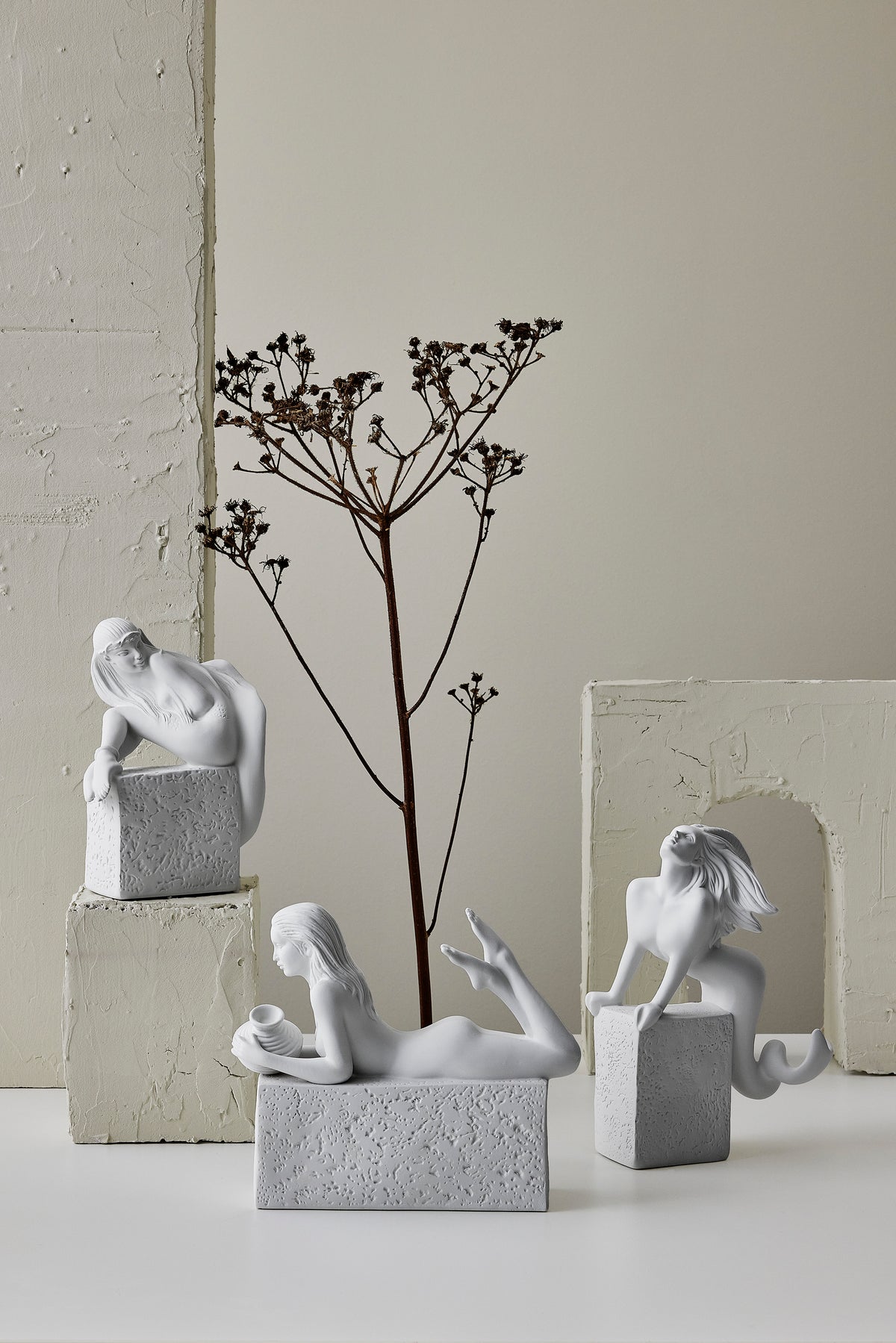 Aquarius, Christel, porcelain