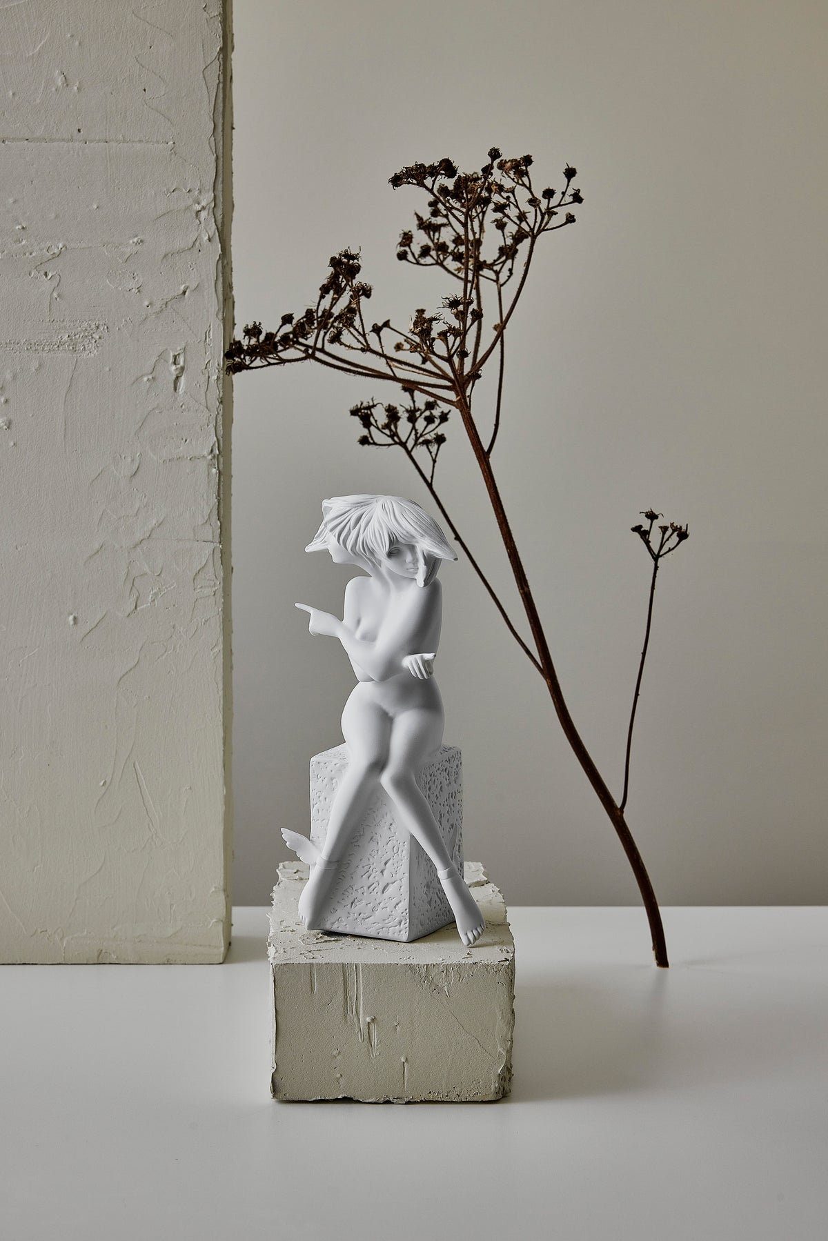 Gemini, Christel, porcelain