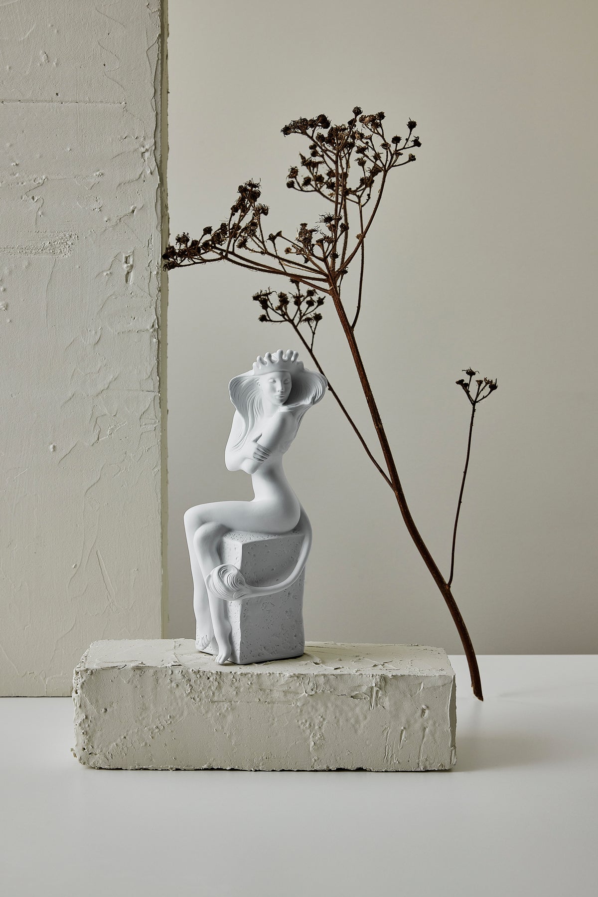 Leo, Christel, porcelain