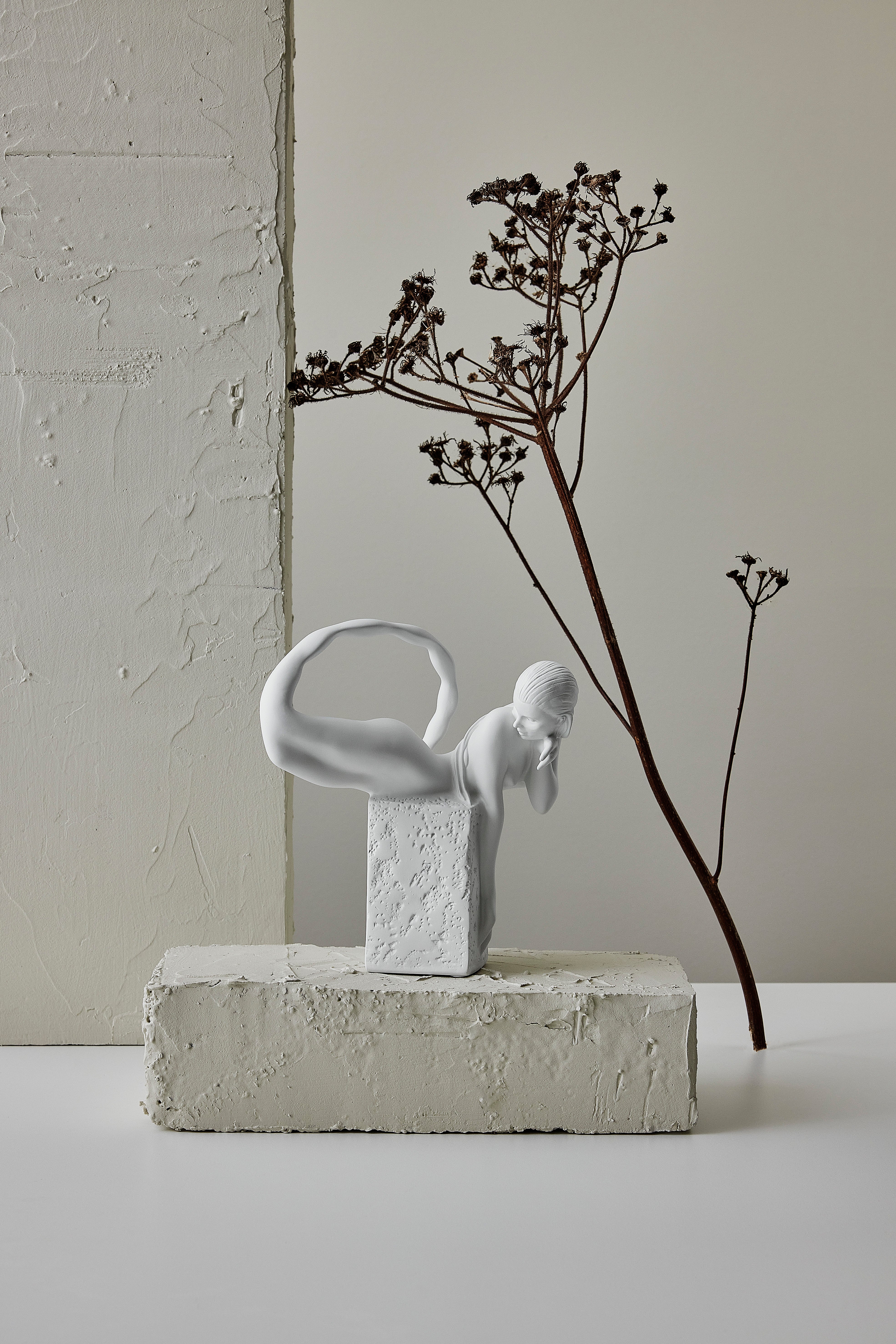 Scorpio, Christel, porcelain