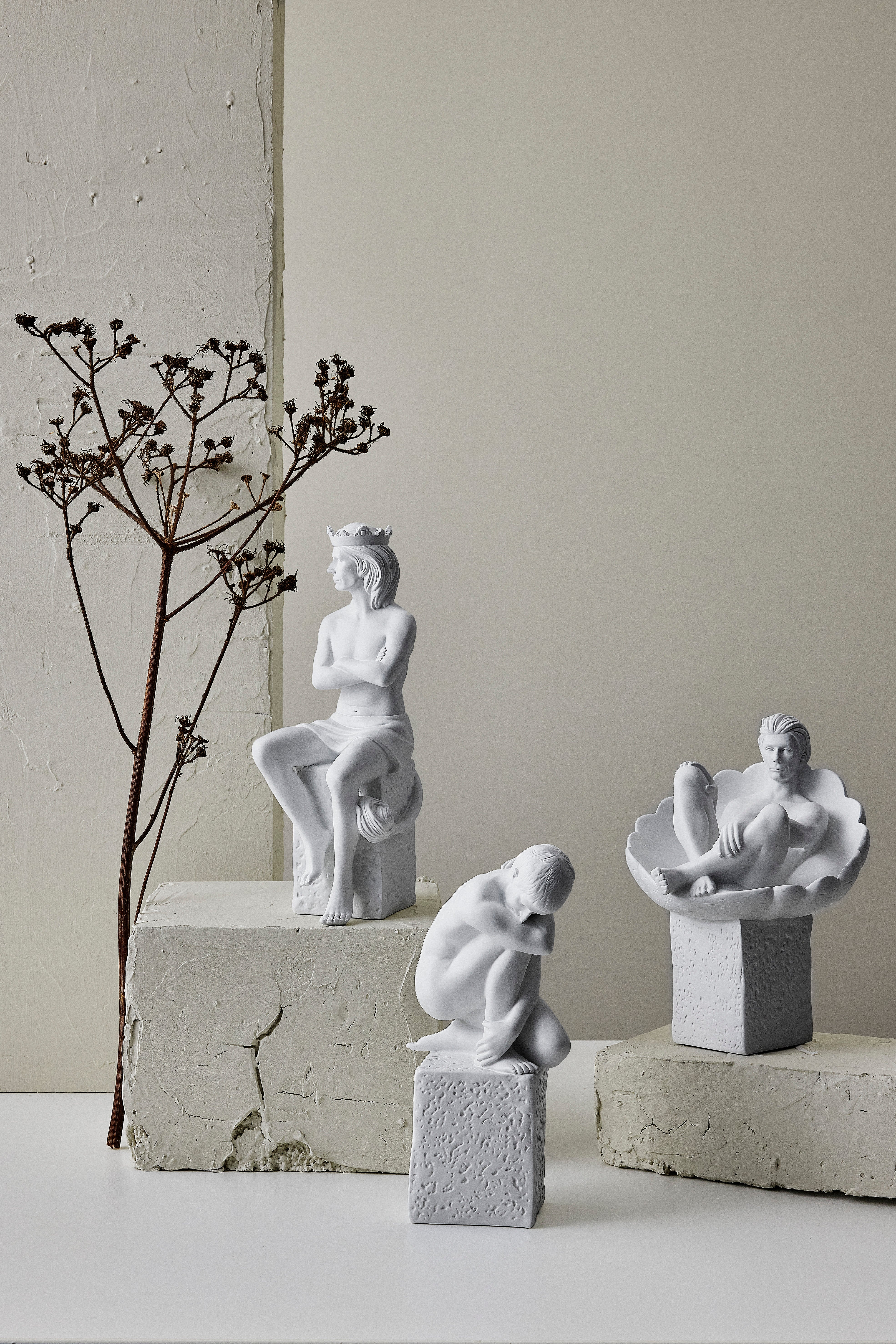 Virgo, Christel, male, porcelain