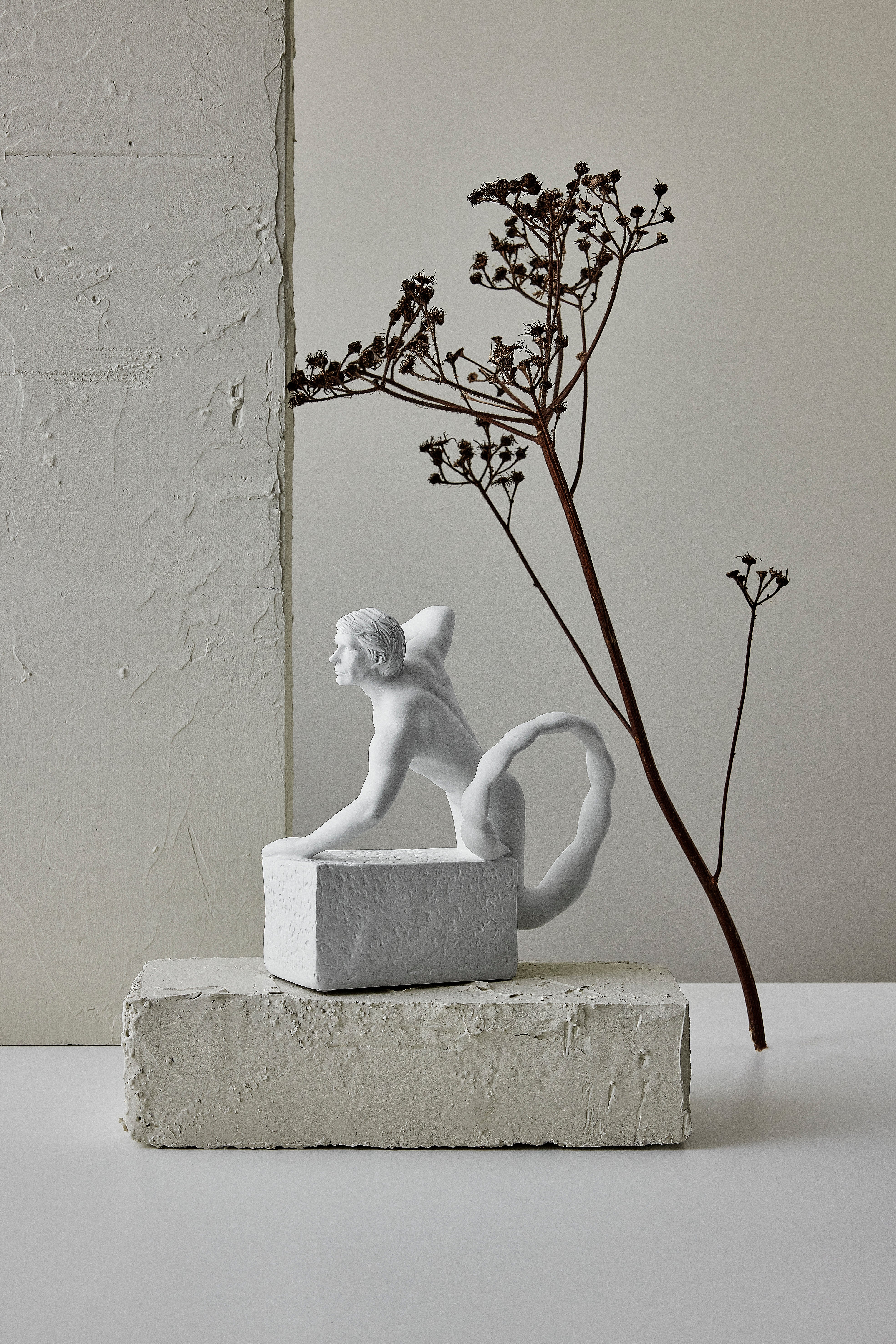 Scorpio, Christel, male, porcelain