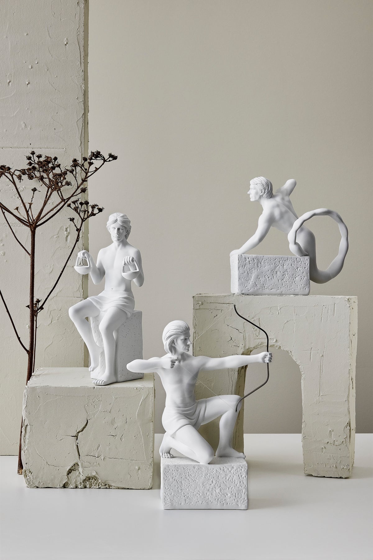 Scorpio, Christel, male, porcelain