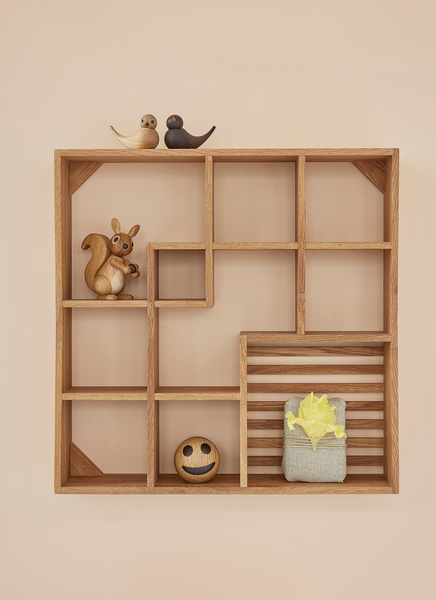 Uno Ora, type case (50 x 50 cm)