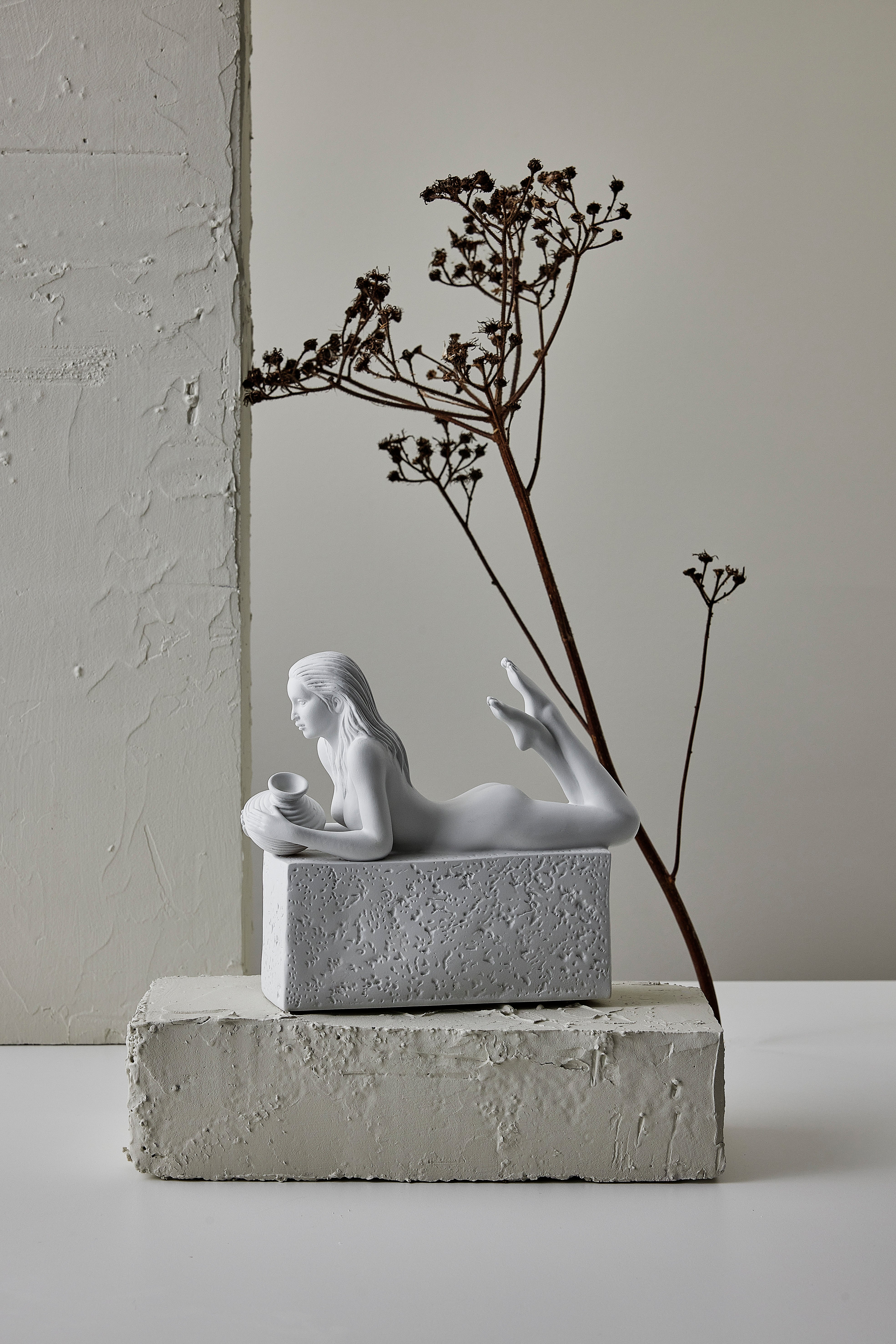 Aquarius, Christel, porcelain