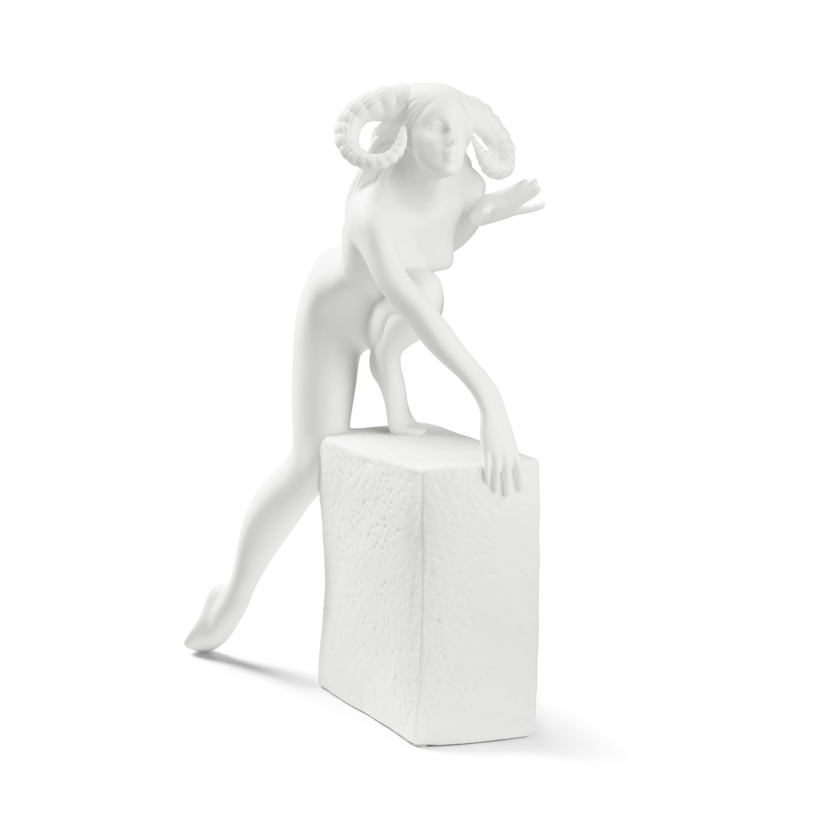 Aries, Christel, porcelain