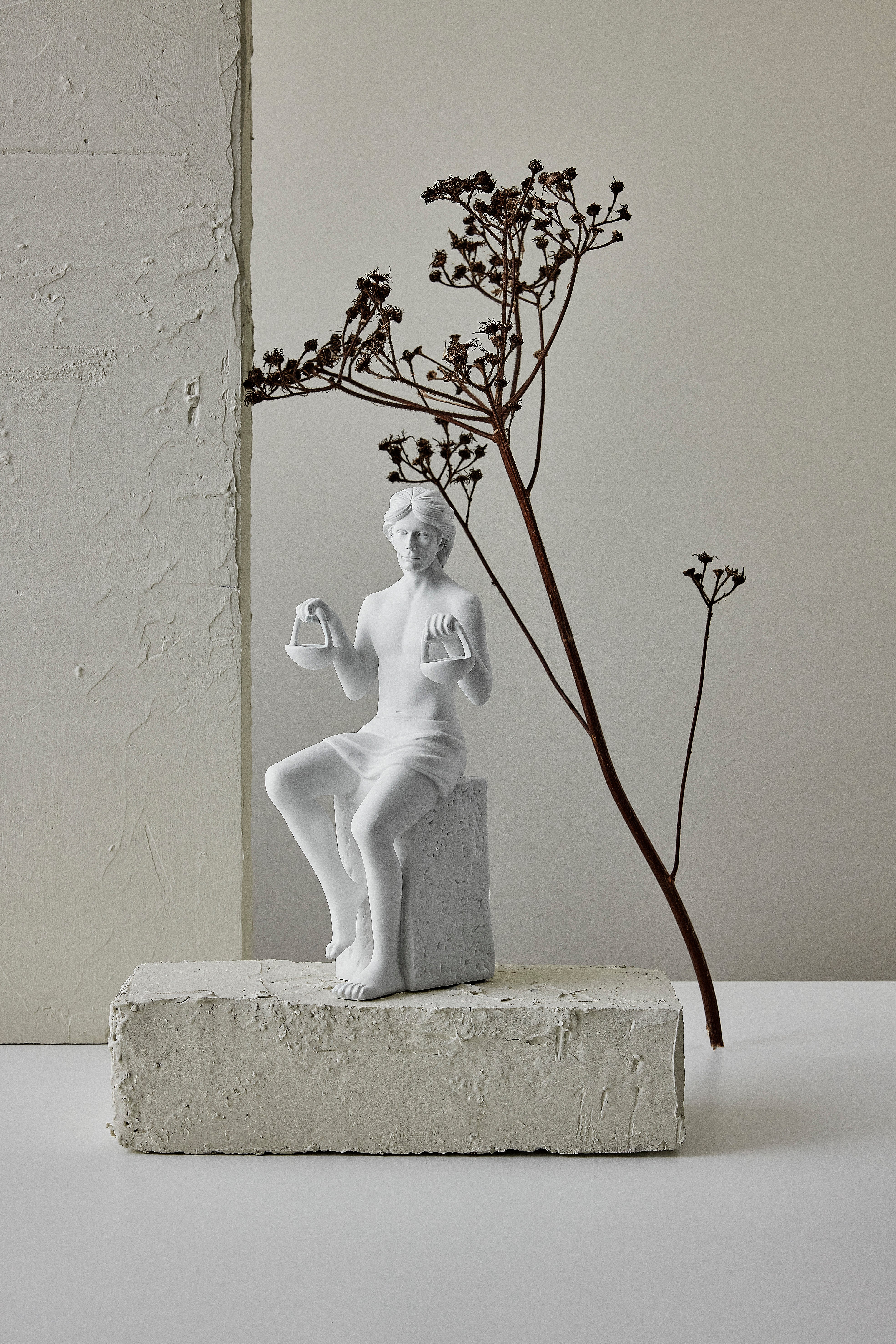 Libra, Christel, male, porcelain