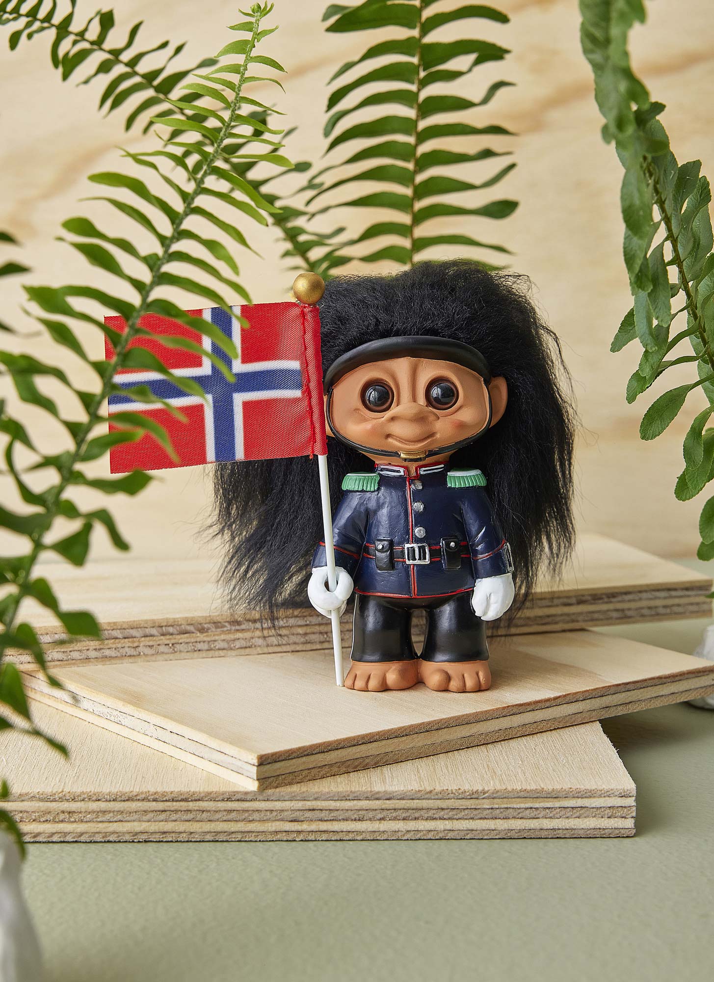 The Norwegian Royal Guard (Good Luck Troll, 9 cm)